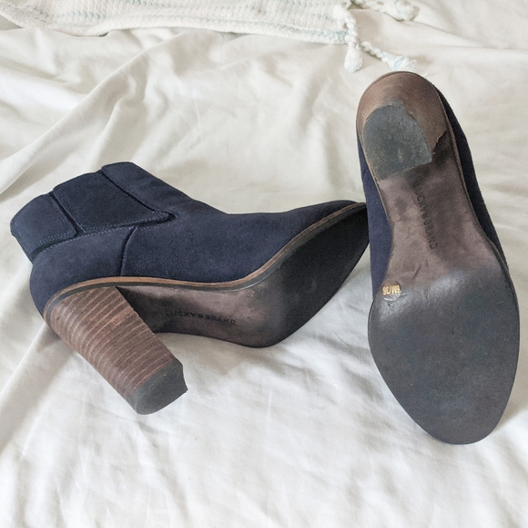 Lucky Brand Suede Ankle Boots Navy Blue Size 6 - Picture 4 of 5